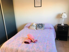 Hermoso apartamento a pasos de BV Pellegrini cochera!